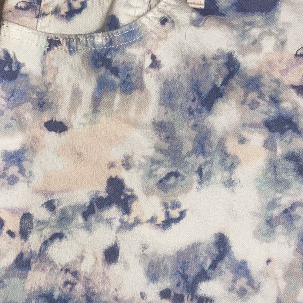 Size 16 high-rise Women’s blue/purple/light pink and white tie-dye shorts NWOT - Picture 2 of 6